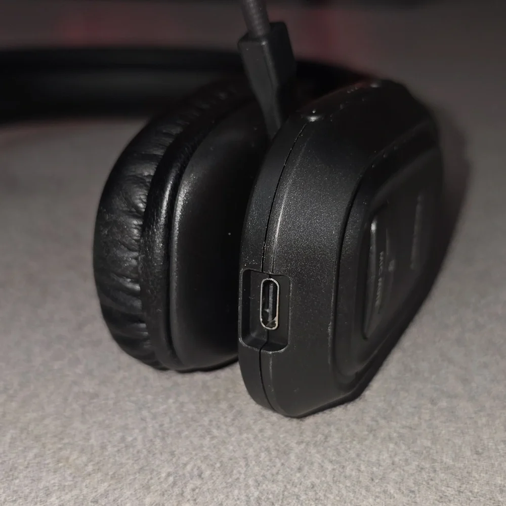(005) Lot of 2 TECKNET Trucker Bluetooth Headphones/Microphone Noise Canceling
